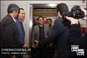 بازدید عباس آخوندی وزیر مسکن و شهرسازی از جشنواره سینماحقیقت