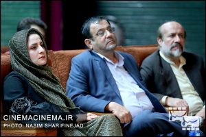 نشست فیلم ویلایی ها در جشن فیلم یزد
