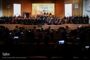 اجرای موسیقی فیلم روز واقعه به رهبری و آهنگسازی مجید انتظامی