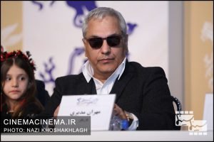 مهران مدیری در نشست خبری عوامل فیلم «درخت گردو» در سی و هشتمین جشنواره فیلم فجر