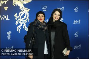 از راست شادی کرم رودی و طناز طباطبایی در فتوکال فیلم بی رویا در هشتمین روز چهلمین جشنواره فیلم فجر
