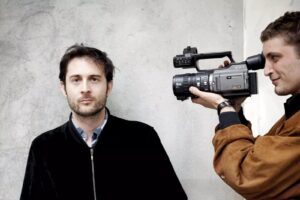 ezgif-37a85d3b0a596e