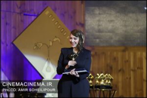 صدف اسپهبدی در پانزدهمین جشن بزرگ منتقدان و نویسندگان سینمایی ایران