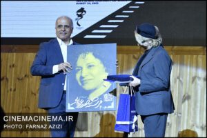 بزرگداشت فرشته صدر عرفایی در پانزدهمین جشن بزرگ منتقدان و نویسندگان سینمایی ایران