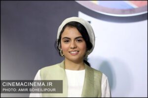 سارا حاتمی در پانزدهمین جشن بزرگ منتقدان و نویسندگان سینمایی ایران