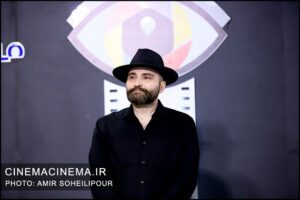 اکتا براهنی در پانزدهمین جشن بزرگ منتقدان و نویسندگان سینمایی ایران