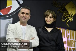 از راست مهسا حجازی و هوتن شکیبا در پانزدهمین جشن بزرگ منتقدان و نویسندگان سینمایی ایران