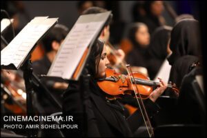 اجرای "نامیرا" توسط ارکستر سمفونیک تهران به رهبری نصیر حیدریان و به آهنگسازی بهزاد عبدی