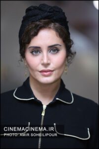 الناز شاکردوست در اکران مردمی گوزن‌های اتوبان