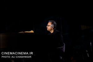 حسام ناصری در کنسرت «ایرانم» علیرضا قربانی