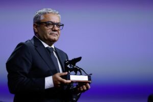 ۴۲۳۸۸۸c1b0504891838ecf30eec19135