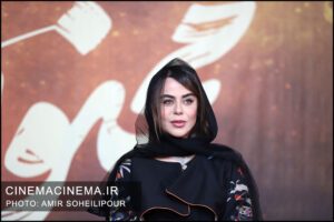الهام اخوان در اکران افتتاحیه فیلم سینمایی مجنون