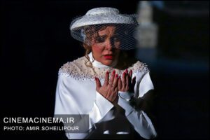 شیما محمدی در نمایش «کازابلانکا» به کارگردانی «شیما محمدی»