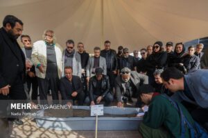 ۵۷۷۰۴۰۱ ۵۷۷۰۴۰۱