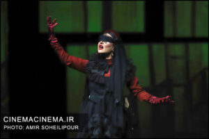 نمایش باد زرد ونگوگ